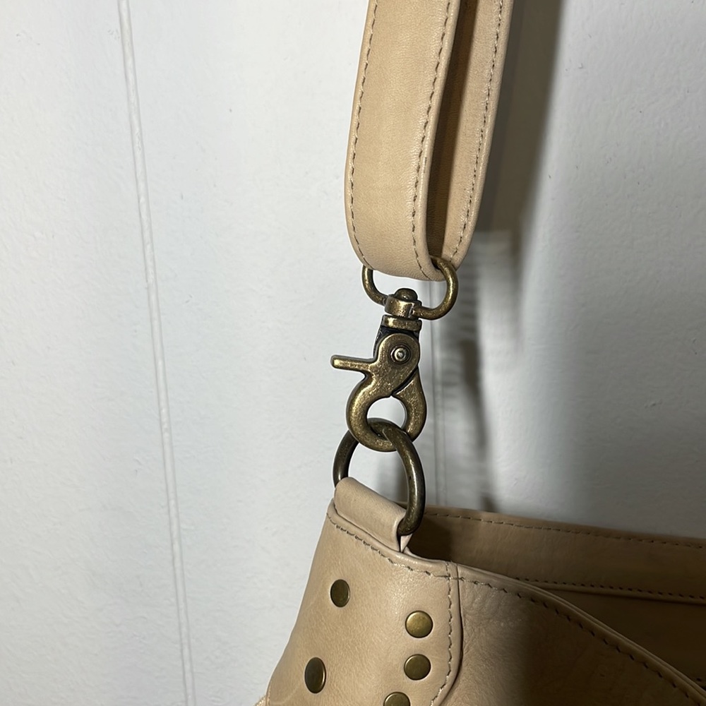 Day & Mood Lia Hobo Leather Bag - Picture 10 of 17